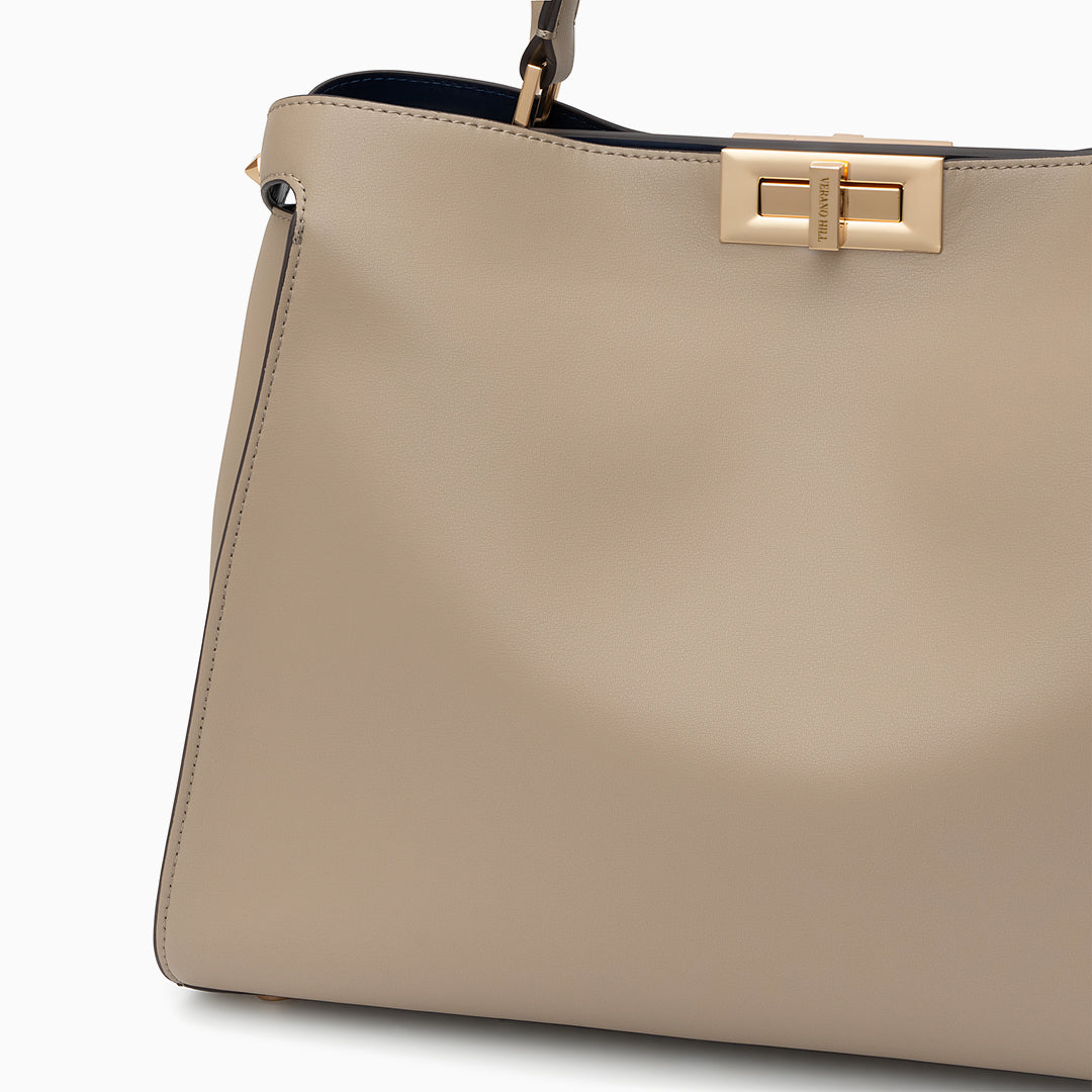 Sac cabas structuré en cuir lisse à fermoir
