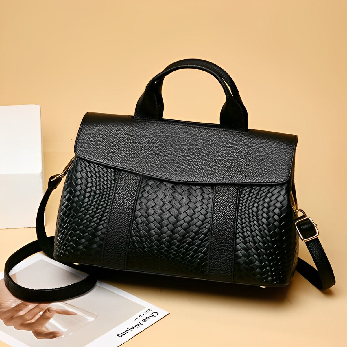 Sac cabas moyen imprimé croco noir en similicuir