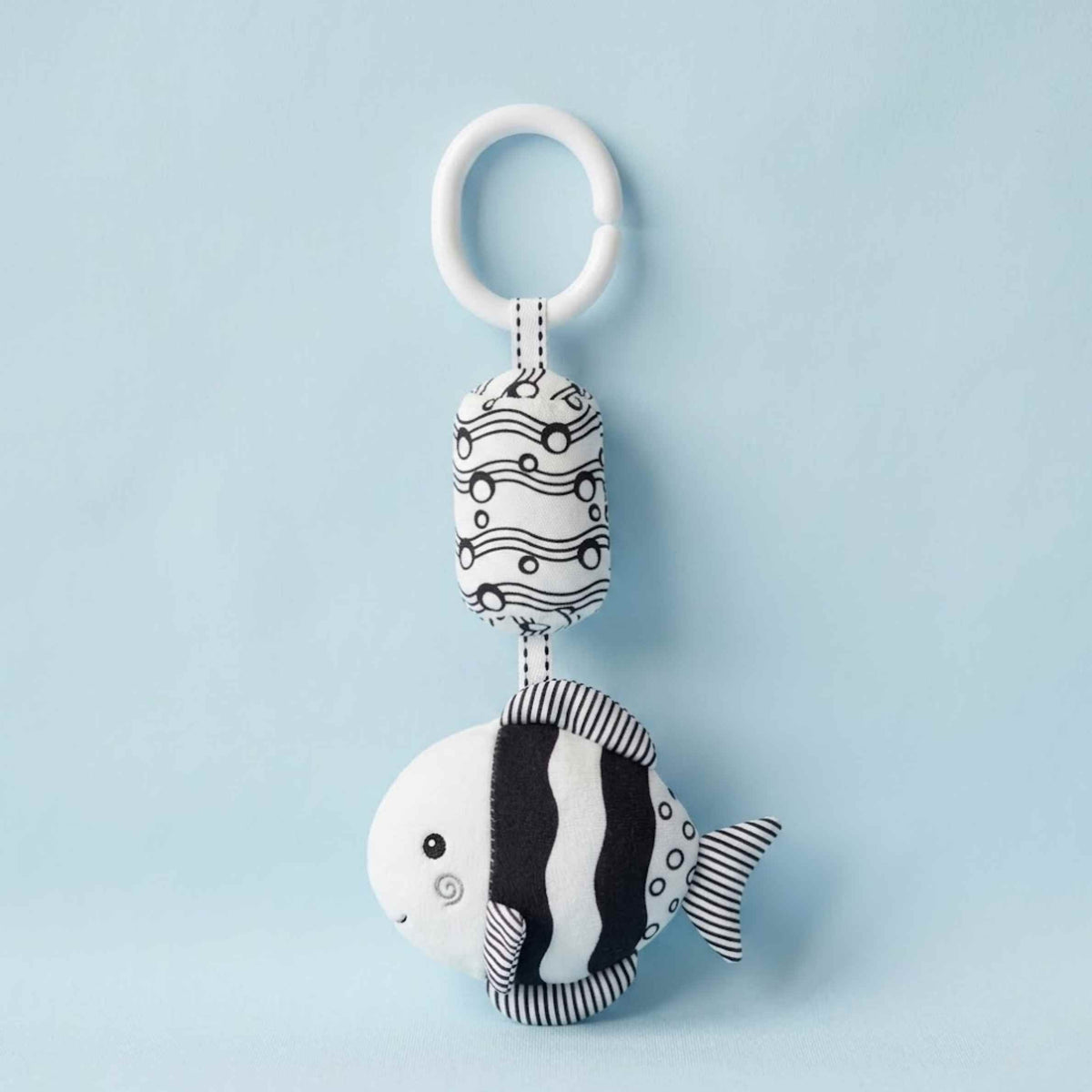 Hochet à suspendre en peluche noir et blanc