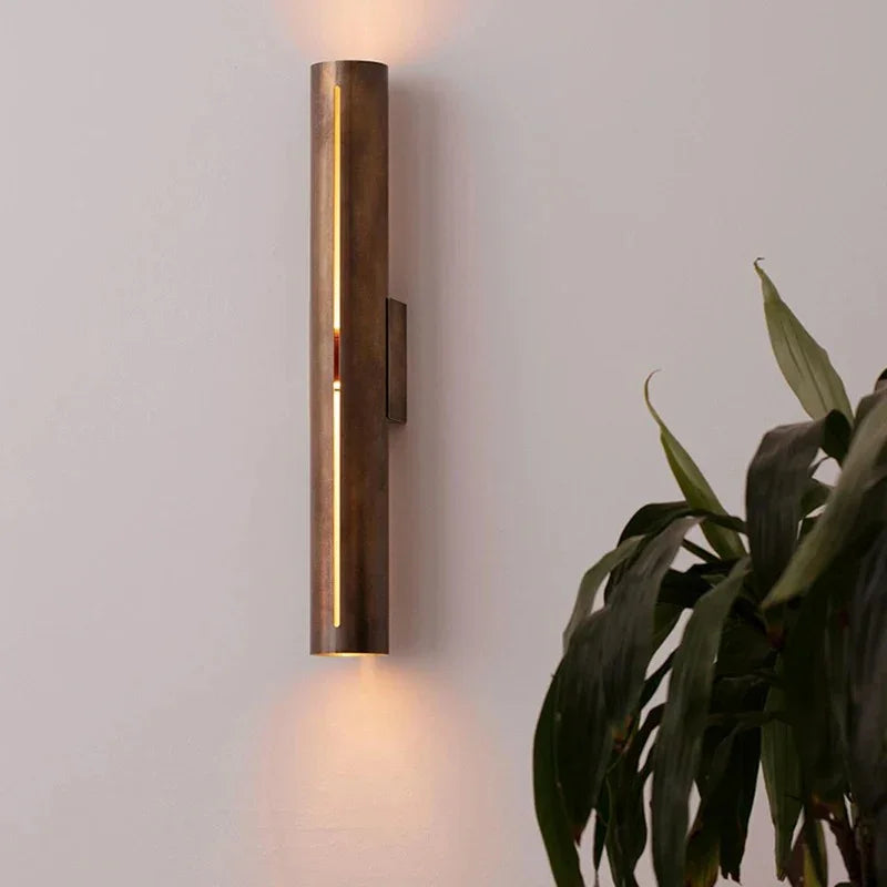 Lury Wall Light