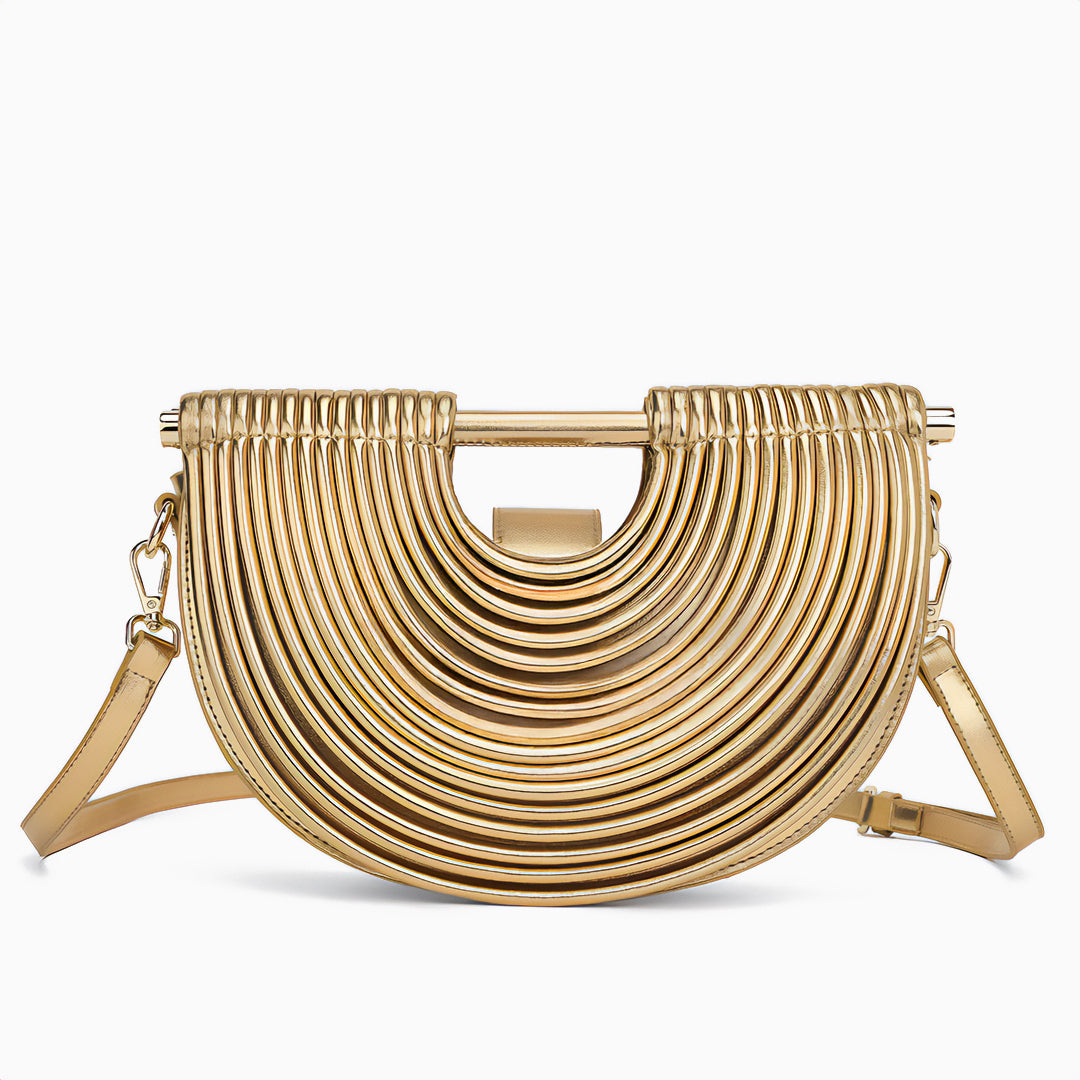 Sac à main demi-lune à finition métallisée dorée