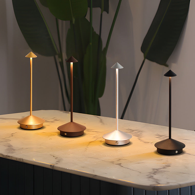 Lampe de table LED sans fil au design elegant