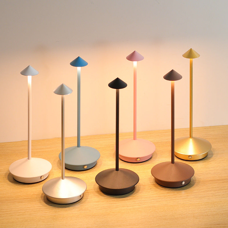 Lampe de table LED sans fil au design elegant