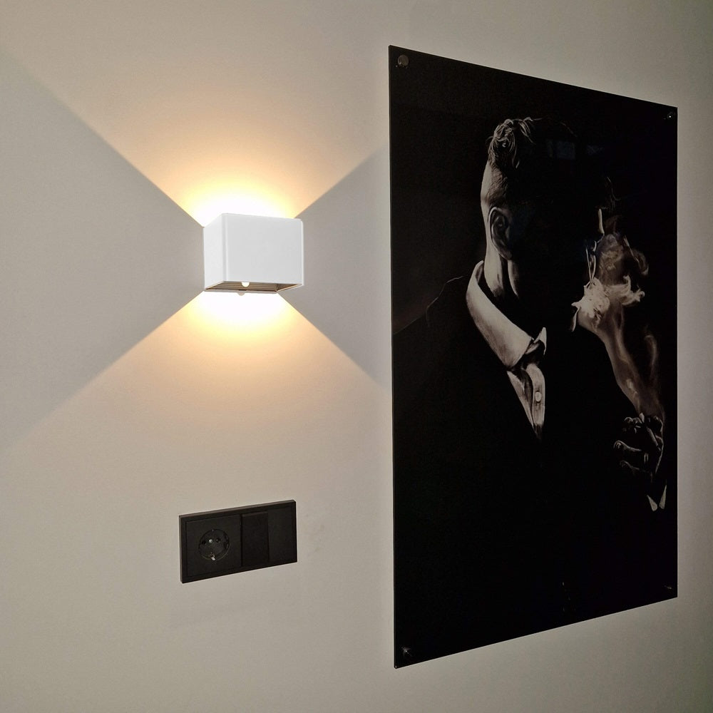 Applique Murale Design en Aluminium Sans Fil | Éclairage Élégant et Pratique pour une Ambiance Luxueuse 7