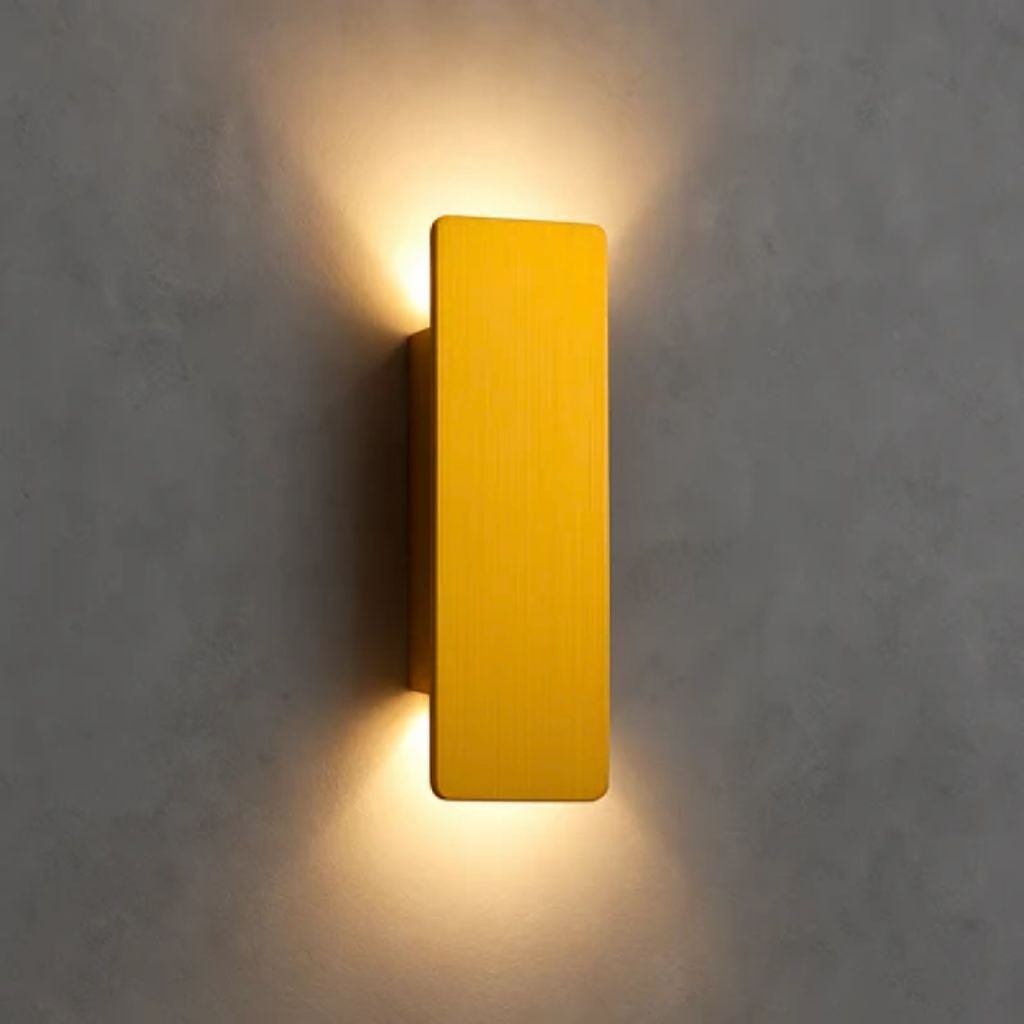 Applique Murale Extérieure en Aluminium Doré | Éclairage LED Élégant et Résistant pour Ambiance Accueillante 0