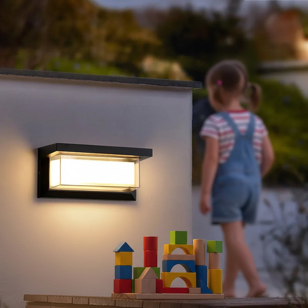 Applique Murale Extérieure en Aluminium | Design Élégant et Résistant aux Intempéries pour une Ambiance Accueillante 1