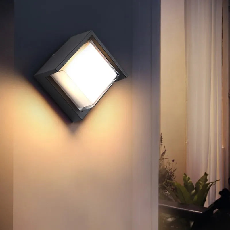 Applique Murale Extérieure en Aluminium | Design Élégant et Résistant aux Intempéries pour une Ambiance Accueillante 10
