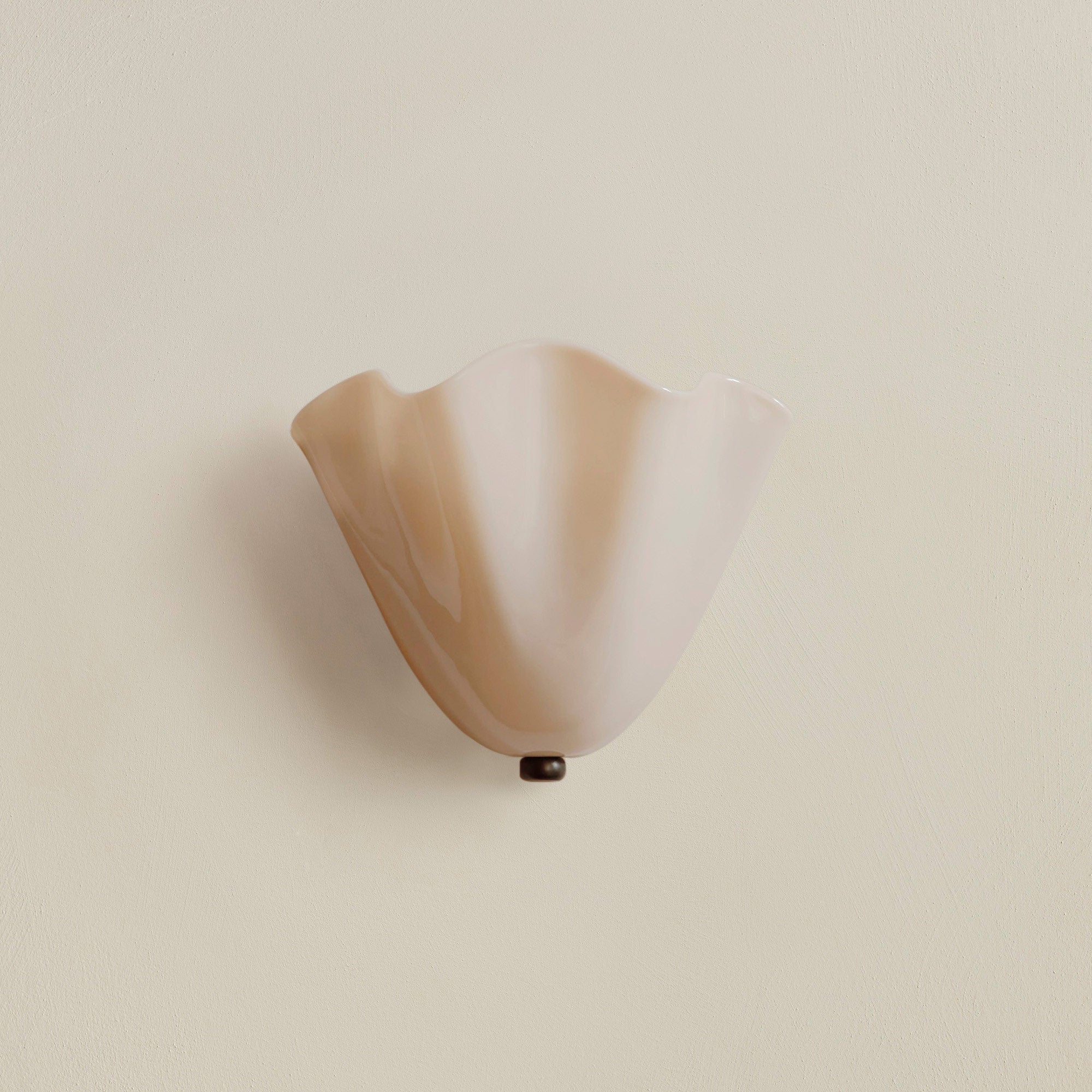 Coastal Glass Wall Sconce - Vintage Shell Design 0
