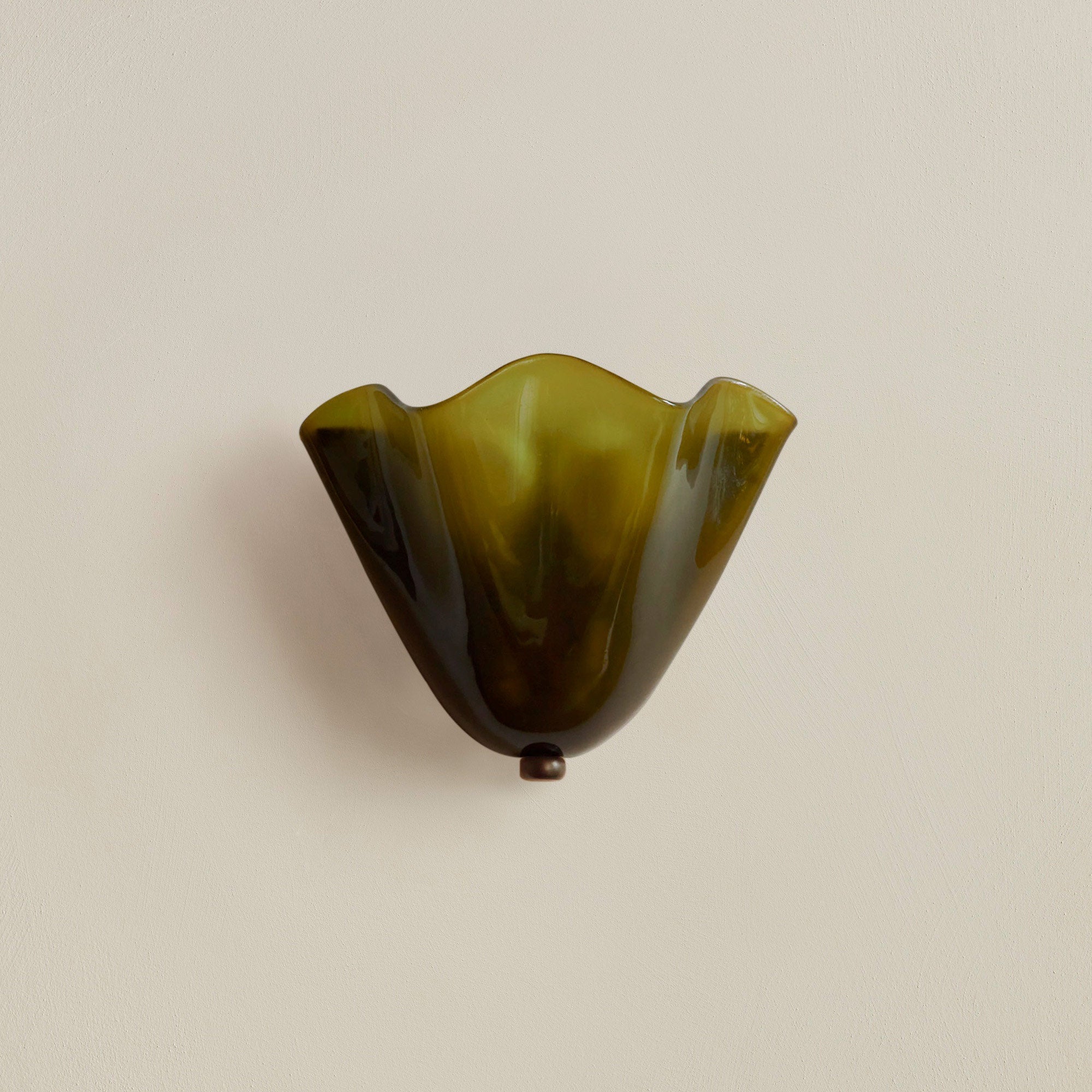 Coastal Glass Wall Sconce - Vintage Shell Design 8