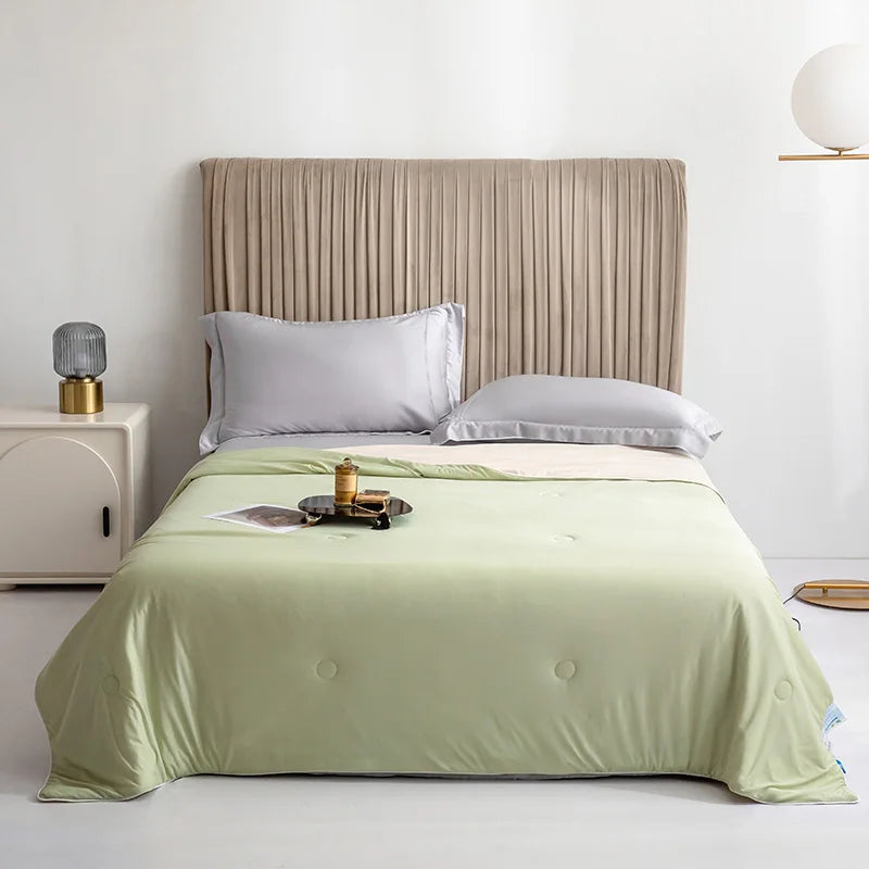 Couverture en Soie Glacée Double Face | Confort Thermique et Élégance pour des Nuits d'Été Apaisantes 11