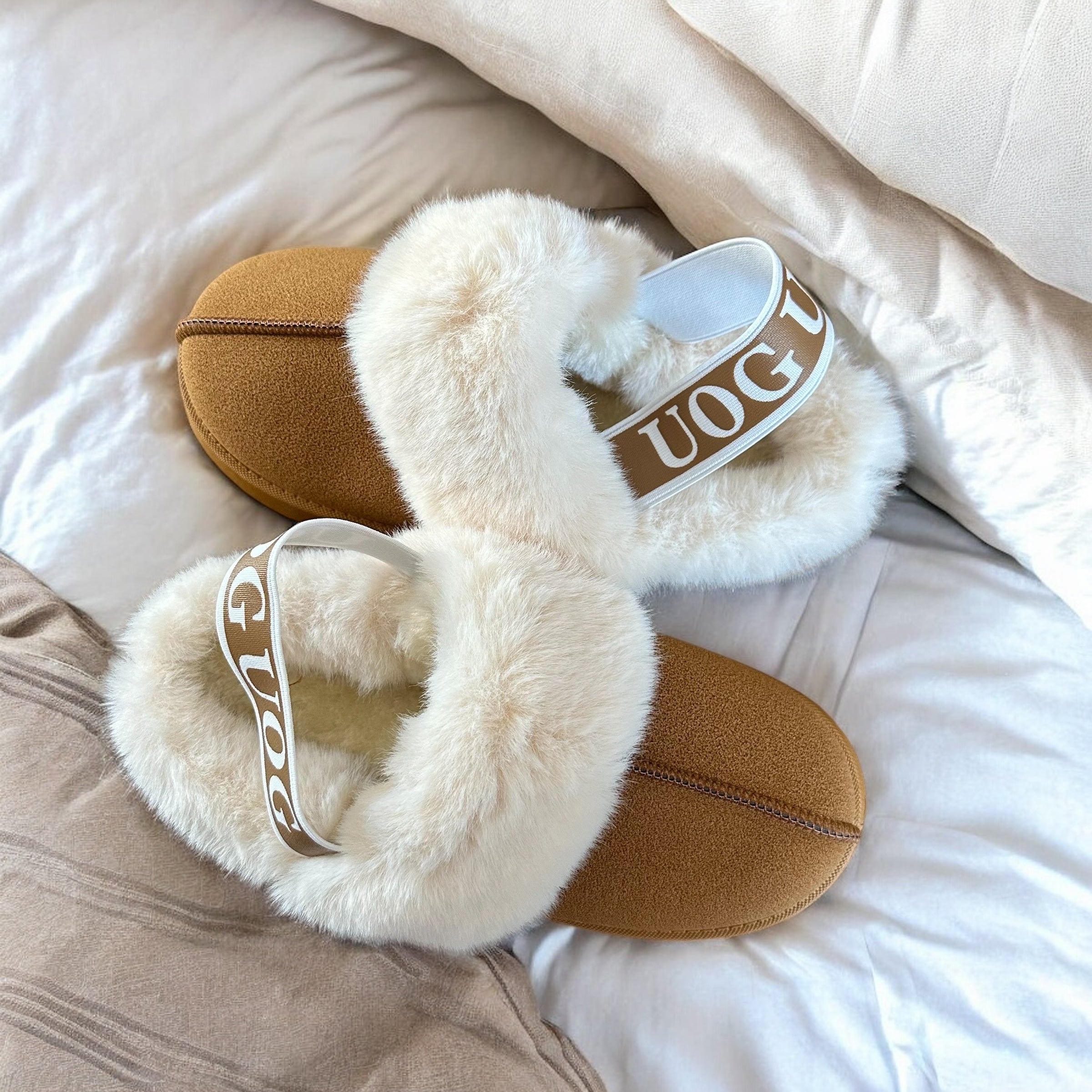 Cozy Plush Fur-Lined Slippers - Comfortable Slip-On Footwear for Autumn and Winter