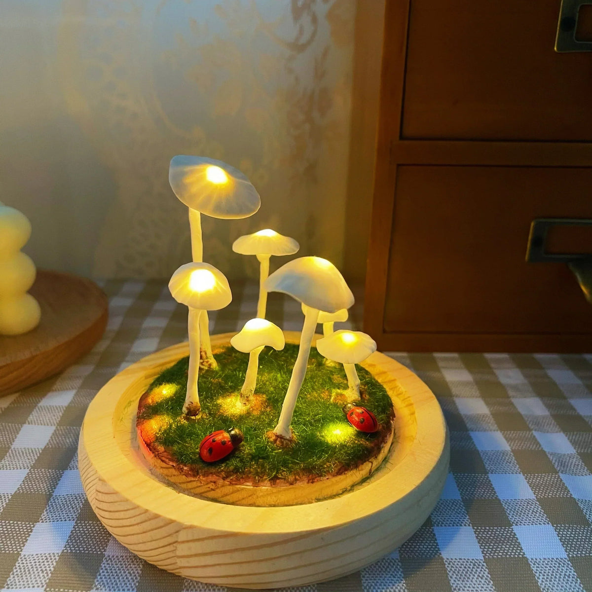 Lampe Champignon à Assembler en Verre et Bois