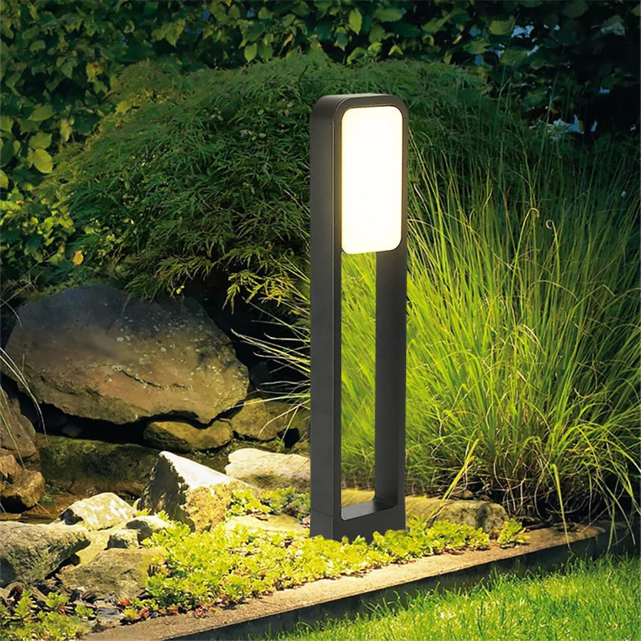 Éclairage Extérieur Solaire LumiNova | Design Élégant en Aluminium pour Illuminer Votre Jardin 2
