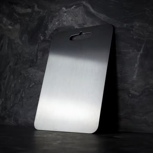 Planche à découper en acier inoxydable revêtu titane