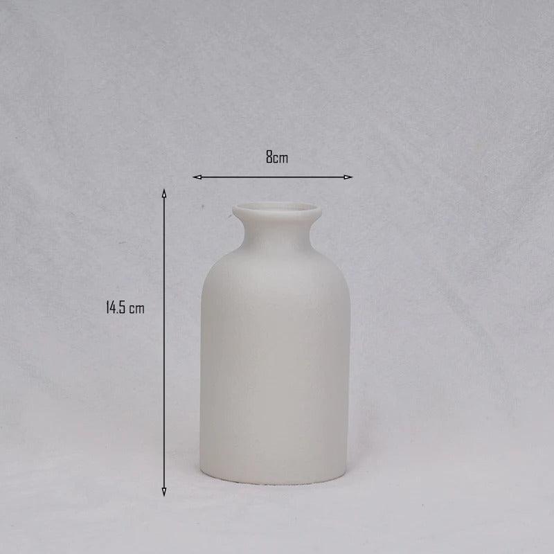 Vase Conique Moderne en Argile Mouchetée
