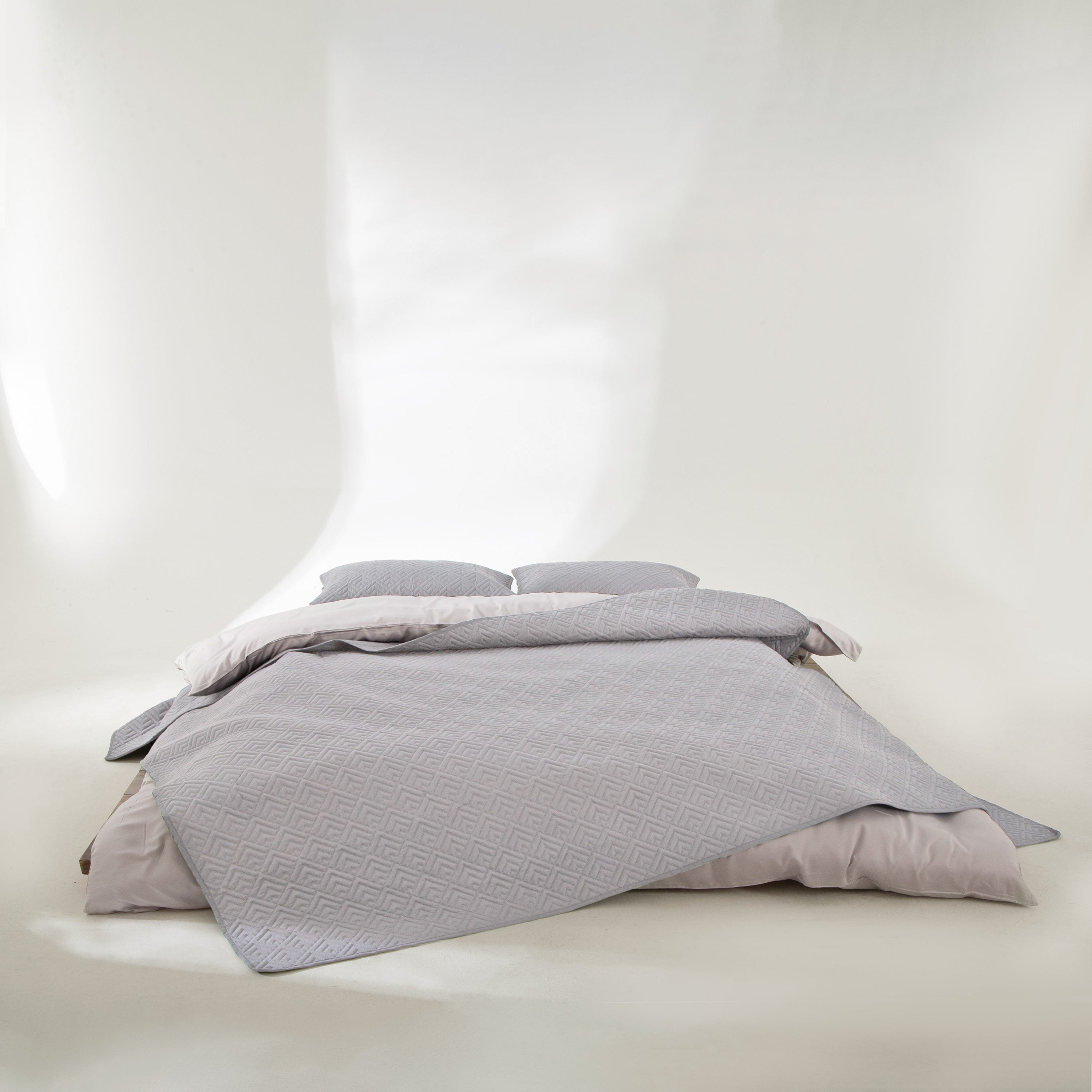 Snag Free Quilt - Pet Friendly