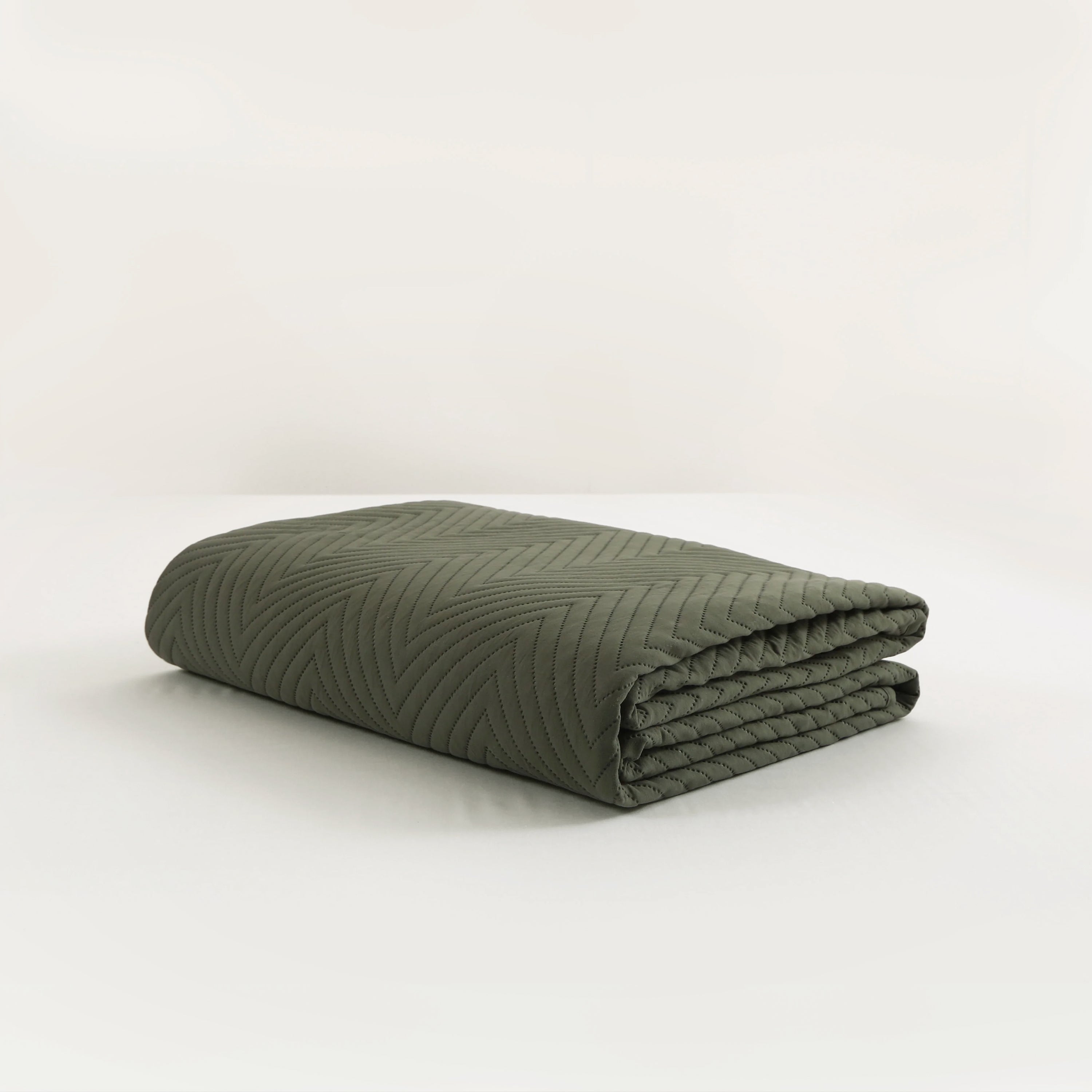Snag Free Quilt - Pet Friendly