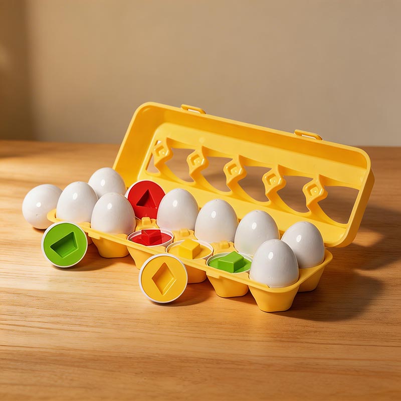 Boîte de 12 œufs géométriques à assembler