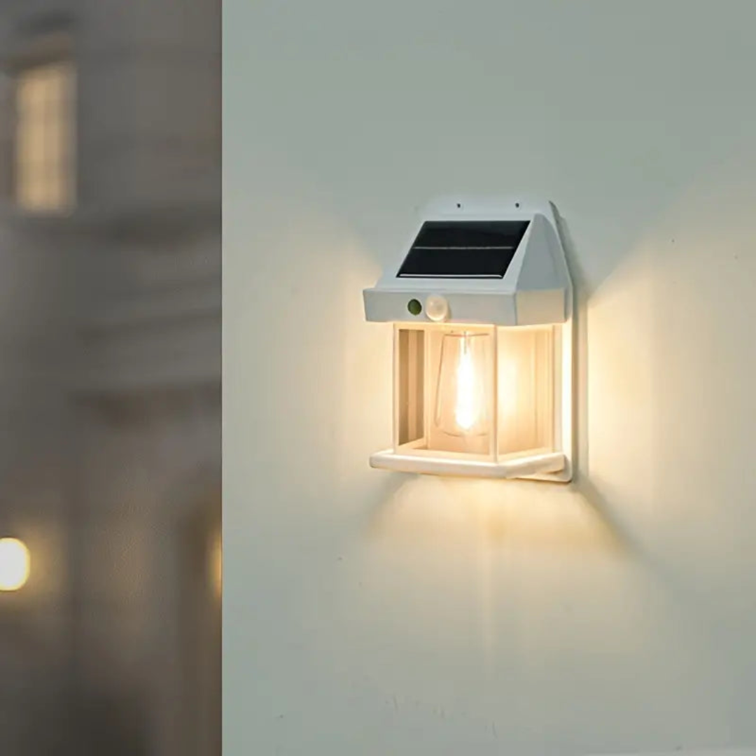 Lampe Solaire Extérieure avec Détecteur de Mouvement | Éclairage Scandinave Élégant pour un Jardin Sécurisé 2