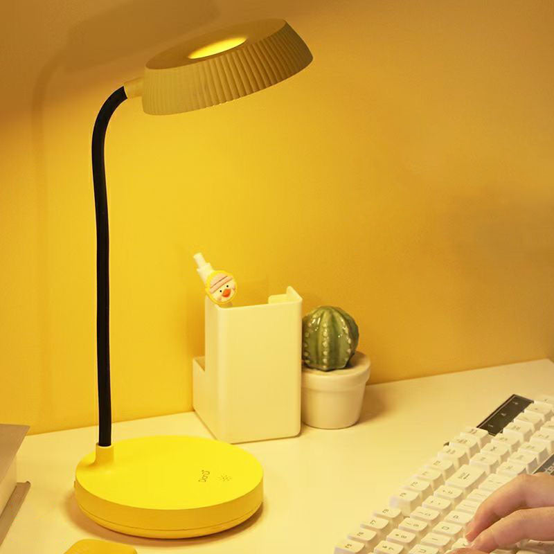 Lampe de Bureau Design : Élégance Naturelle en Lumière – Minimaliste 7