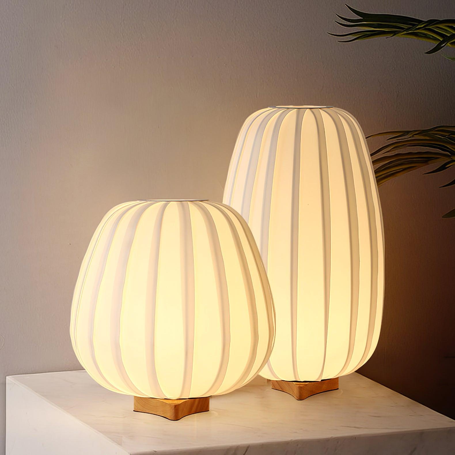 Lampe de Table Élégante en Bambou – Design Minimaliste 1