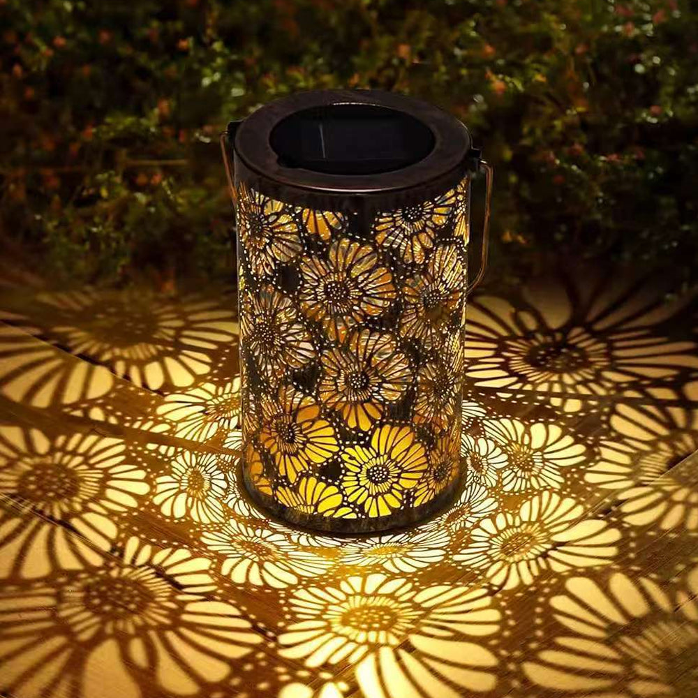 Lanterne Solaire en Fer avec Motif Arbre | Éclairage Élégant et Enchanteur pour un Jardin Magique 10
