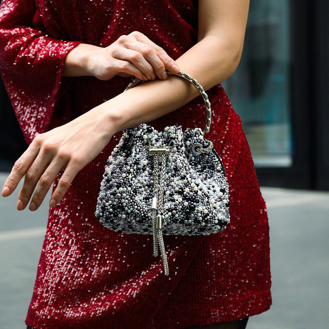 Sac seau à strass, perles et pompon métallique
