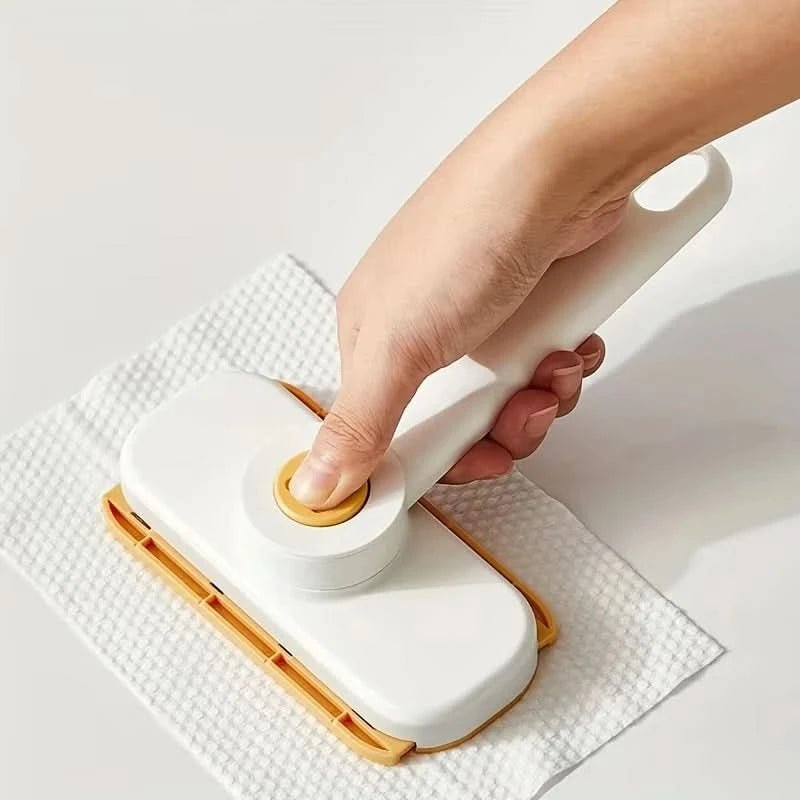 Maison Elmora | Brosse de Nettoyage Multifonctionnelle en Plastique de Luxe | Outil Pratique pour un Entretien Impeccable 2