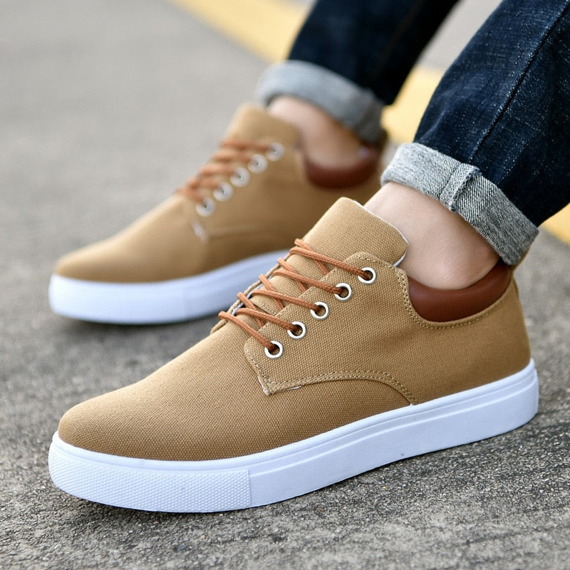 Men's Chic Canvas Sneakers - Stylish Comfort Footwear for Casual and Athletic Wear