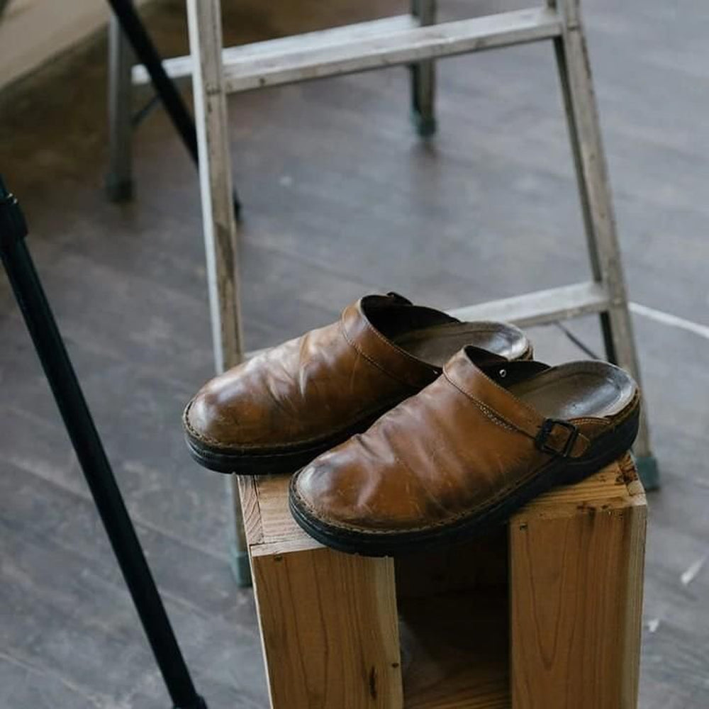 Men's Rustic Slip-On Clogs - Comfortable and Durable Everyday Footwear