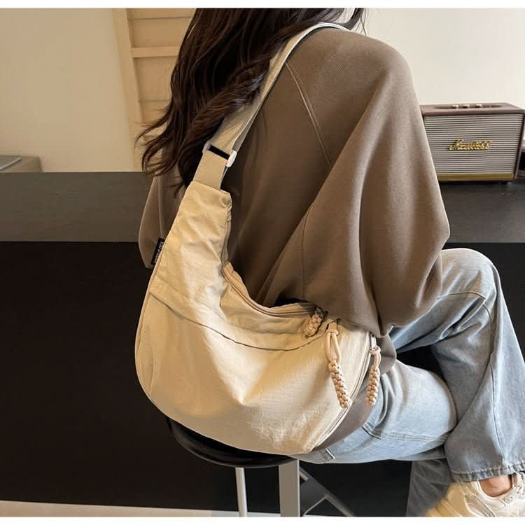 Sac bandoulière en nylon léger pour le quotidien