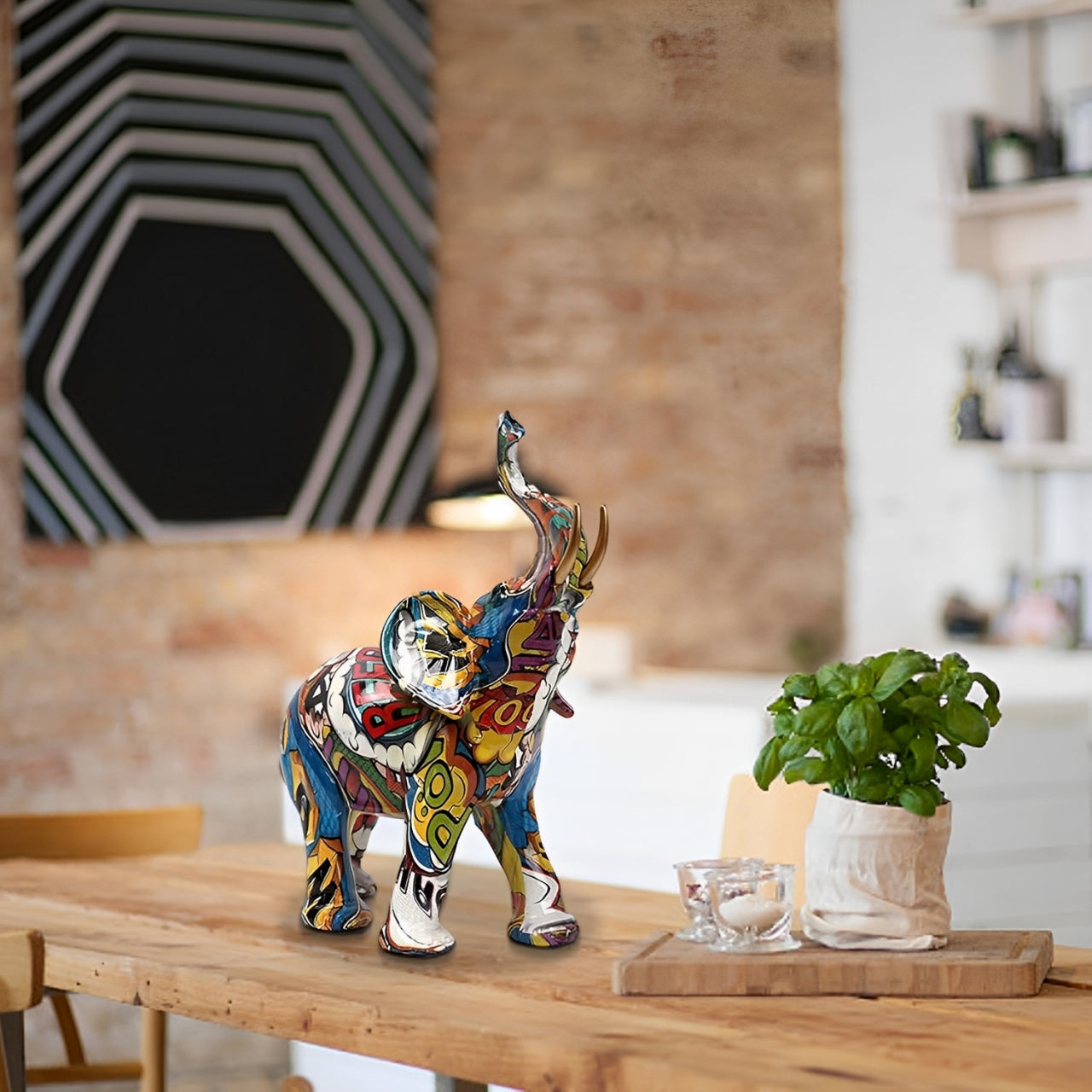 Figurine Éléphant Graffiti Abstrait avec Défenses Dorées