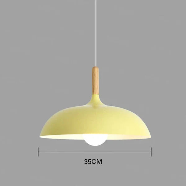 Plafonnier NordicOak : Élégance Naturelle en Lumière – Design Scandinave 2