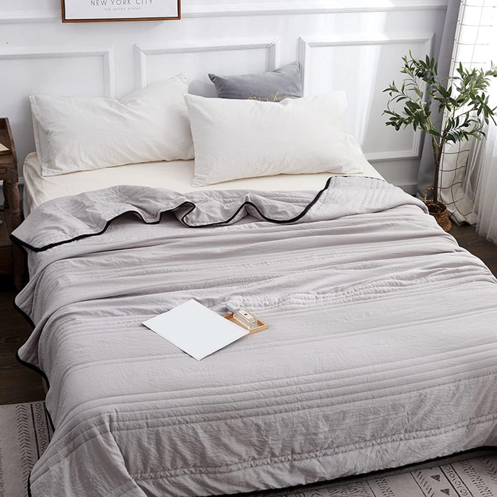 Premium Ice Cooling Blanket - Moisture Wicking