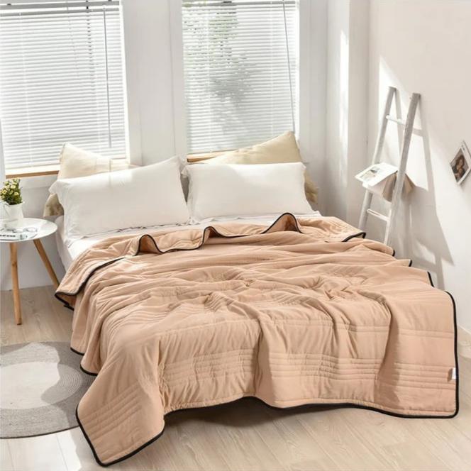 Premium Ice Cooling Blanket - Moisture Wicking