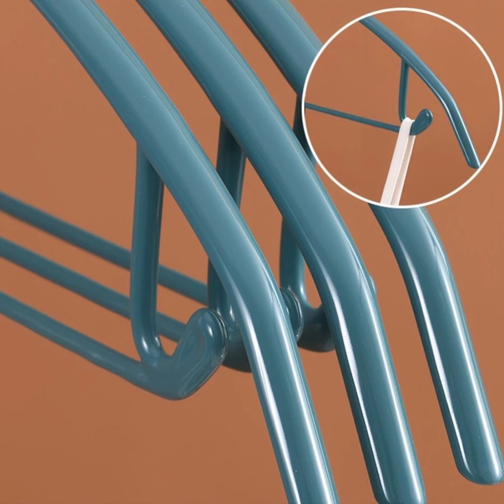 Slim Soft-Touch Non-Slip Clothes Hangers
