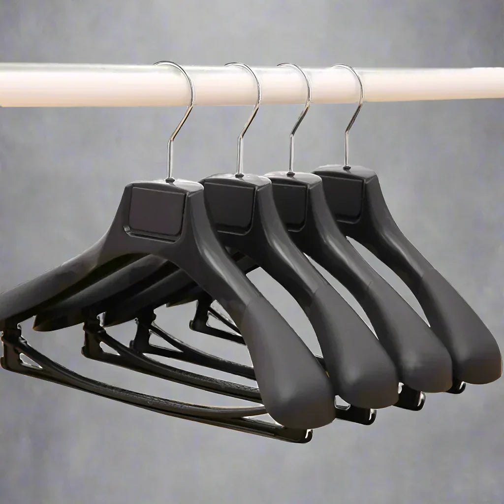 Wide Shoulder Plastic Clothes Hangers, Set of 5