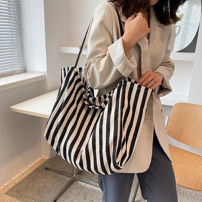 Sac Fourre Tout Femme Rayé en Tissu de Luxe | Élégance Moderne et Confort pour un Style Quotidien 6