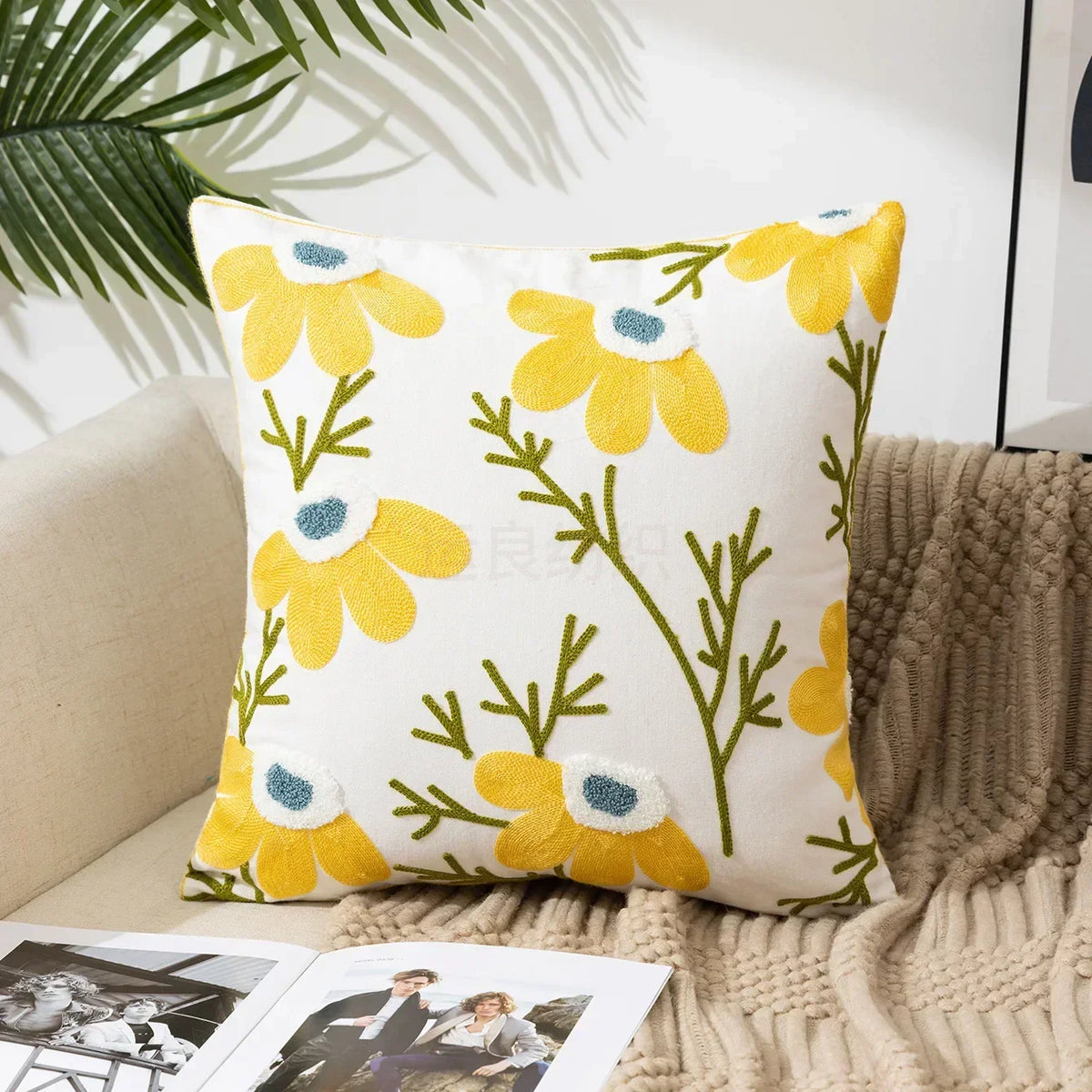 Housse de coussin brodée fleurs, style campagne
