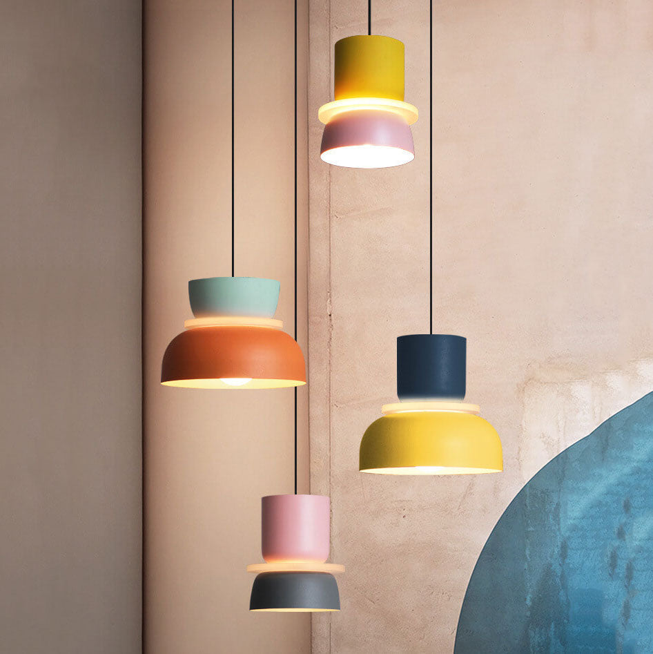 Suspension Lumineuse Scandinave Élégante en Métal Coloré 1