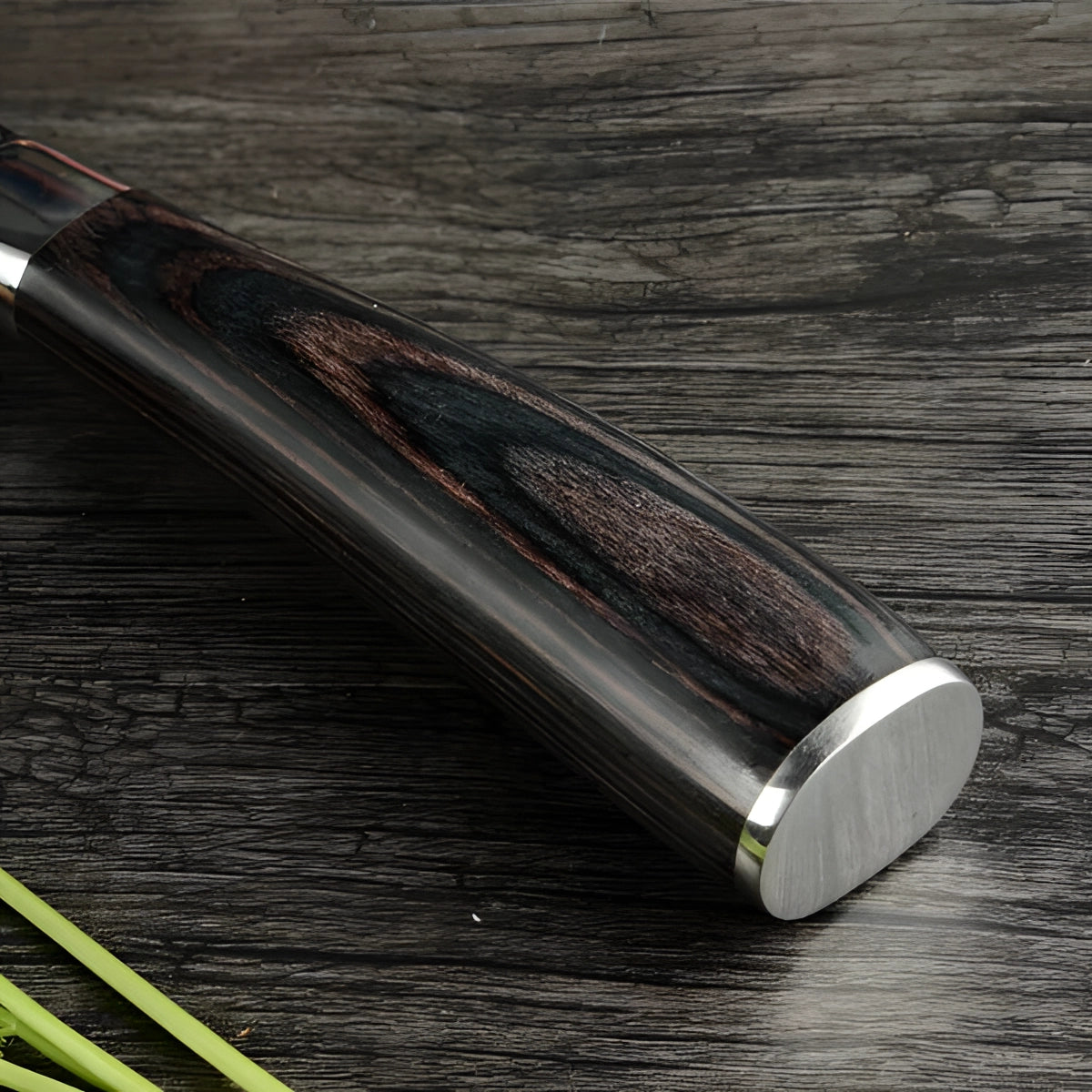 Damascus-Pattern Kitchen Knives with Wood Handle