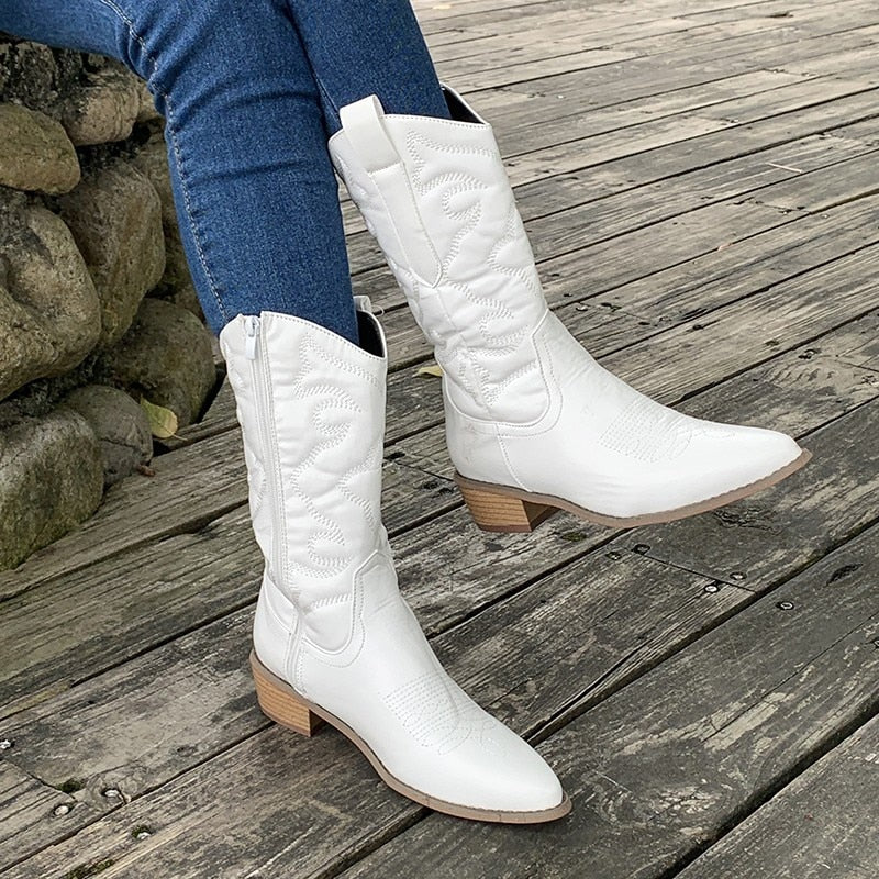 Women's Retro Western Cowboy Boots - Stylish Leather Footwear for Everyday Adventures