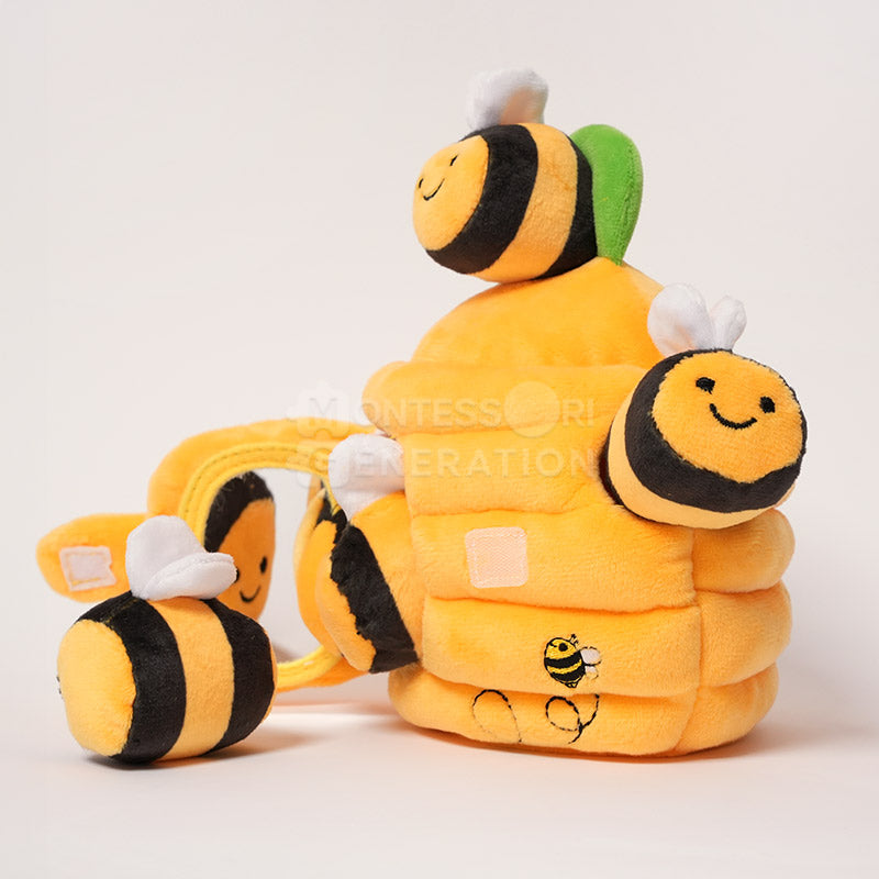 Ruche d'éveil en peluche avec 5 abeilles