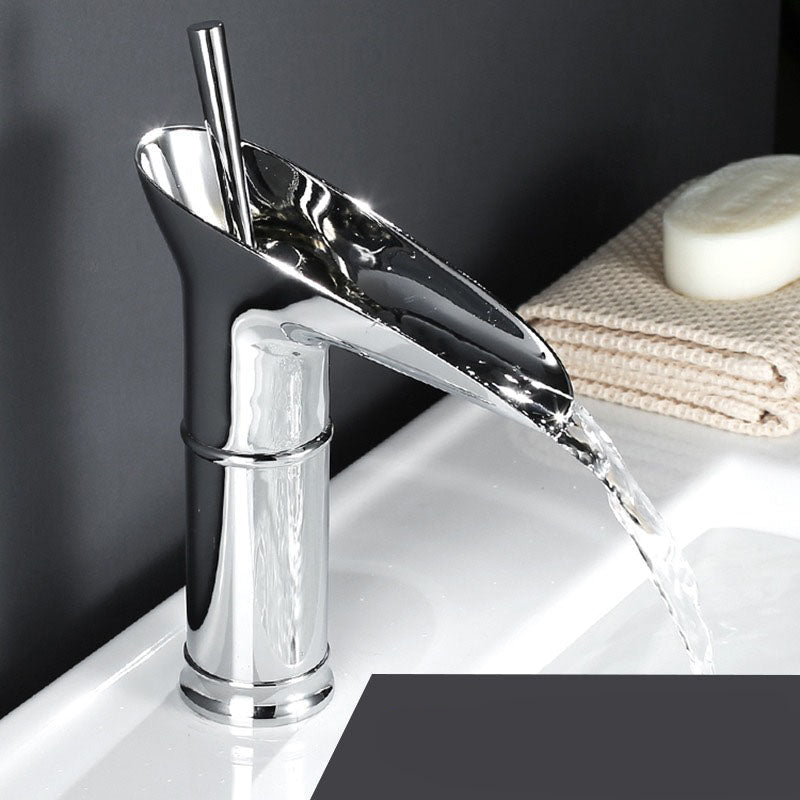 Robinet de lavabo cascade en laiton massif - Chrome short