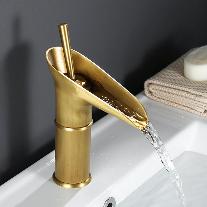 Robinet de lavabo cascade en laiton massif