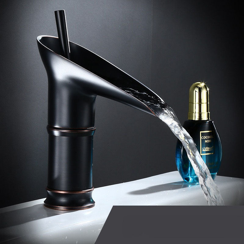 Robinet de lavabo cascade en laiton massif - Black short