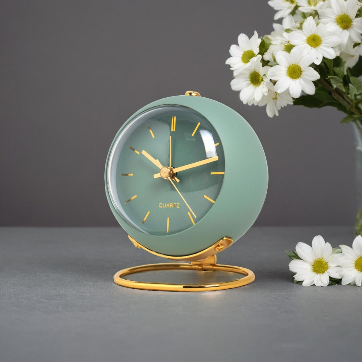 Electronic Metal Table Clock, Modern Design