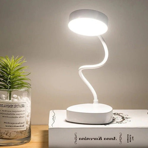Lampe LED à contrôle tactile