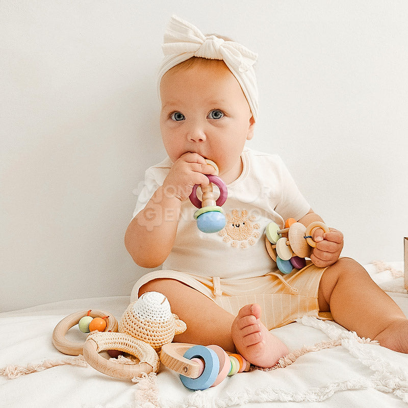 Coffret de 5 hochets en bois pour bébé
