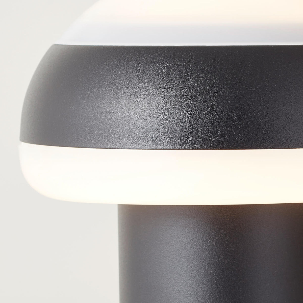 LumaPillar - Borne Lumineuse LED Moderne